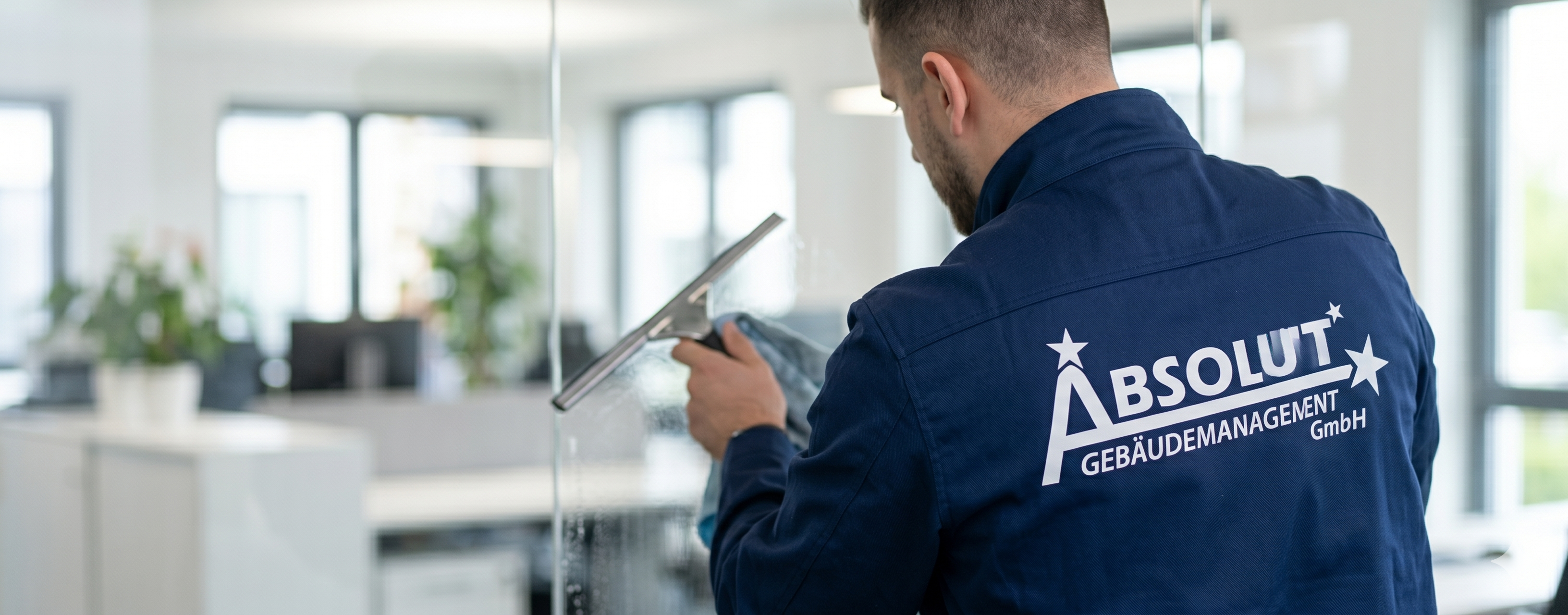 Büroreinigung Landshut – Warum Absolut der richtige Partner für Ihre Büroreinigung ist